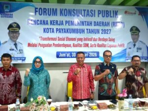 Wawako Payakumbuh Elzadaswarman membuka Forum Konsultasi Publik (FKP) Rencana Kerja Pemerintah Daerah (RKPD) 2027 di Aula Bappeda Kota