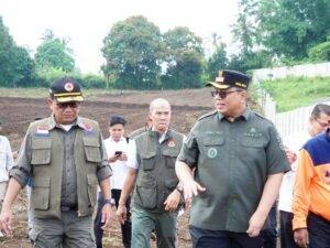 Sestama BNPB Rustian meninjau progres rencana pembangunan hunian tetap (huntap) dan hunian sementara (huntara)