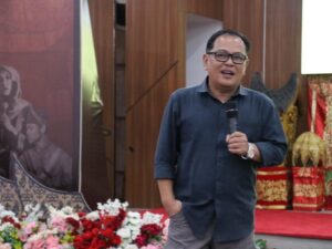 Bangsa-Negara (Nation-State) di dunia dan negara dalam system modern, jarang ditemukan runtuh karena miskin senjata. Bangsa dan negara