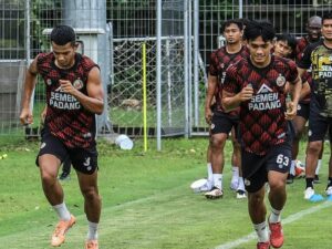 Semen Padang FC tengah negosiasi dengan pemain lokal baru untuk memperkuat pada putaran kedua Super League 2025/2026. Hal tersebut
