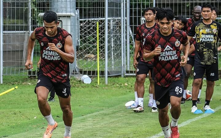 Semen Padang FC tengah negosiasi dengan pemain lokal baru untuk memperkuat pada putaran kedua Super League 2025/2026. Hal tersebut