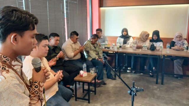 Calon Ketua DPC Peradi Suara Advokat Indonesia (SAI) Padang periode 2026-2030, Martry Gilang Rosadi, melangsungkan doa bersama dengan ratusan