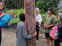 Tim Peduli Bencana FIK UNP Salurkan Bantuan untuk Korban Galodo di Maninjau