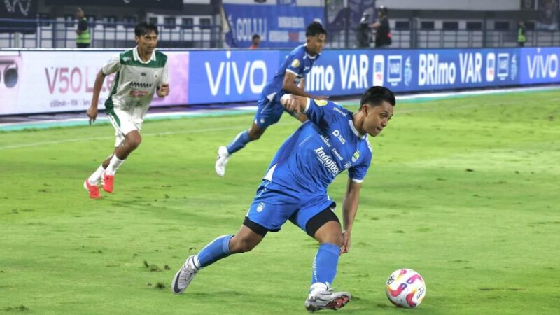 Profil Febri Hariyadi, Pemain Persib yang Dikaitkan dengan Semen Padang FC