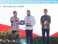 Padang Raih Sertifikat Menuju Kota Bersih dari Menteri Lingkungan Hidup