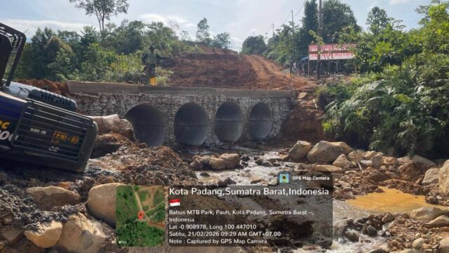 Usai Bencana, Pemko Padang Bersama TNI Bangun Jembatan di 3 Lokasi