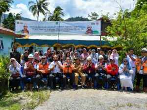 100 Warga Sikayan Mansek Ikuti Kegiatan Germas PT Semen Padang