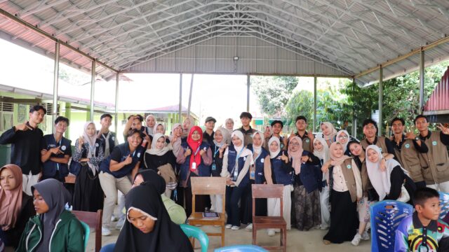 Trauma Healing Warga Cupak Tangah, Mahasiswa KKN UNAND Adakan Lomba Mewarnai dan Pentas Seni