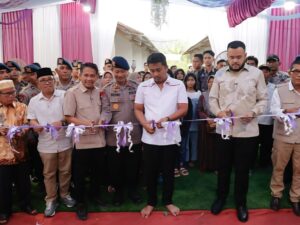 Wagub Sumbar Resmikan 100 Unit Huntara Mandiri di Kapalo Koto untuk Warga Terdampak Bencana