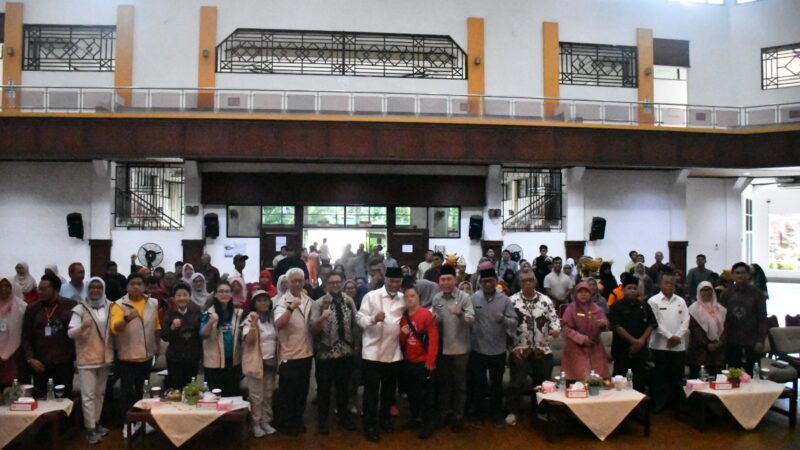 PT Semen Padang Tuan Rumah Healthy Athletes SOIna Sumbar