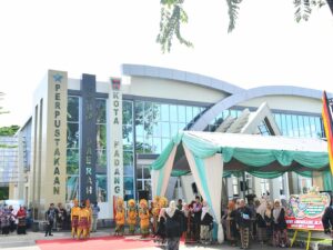 Gedung Perpustakaan Daerah Kota Padang Resmi Beroperasi