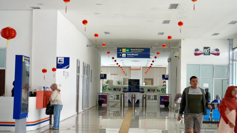 Libur Imlek 2577 Kongzili, 16.531 Kursi KA Lokal Divre Sumbar Masih Tersedia