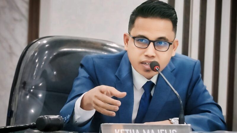 Idham Fadhli Jabat Ketua Komisi Informasi Sumbar Gantikan Musfi Yendra