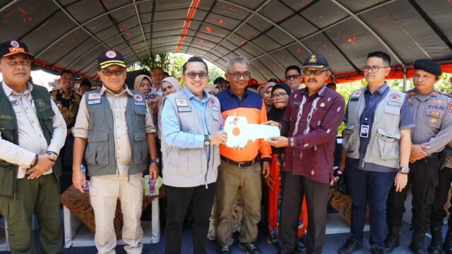 Bupati Tanah Datar, Eka Putra mengatakan bahwa di daerah tersebut sudah selesai dibangun 62 unit huntara. Sementara 4 dalam proses