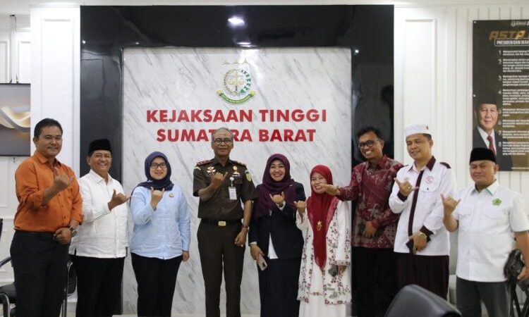 Perkuat Sinergi Kelembagaan, UIN IB Padang Audiensi dengan Kejaksaan Tinggi Sumbar