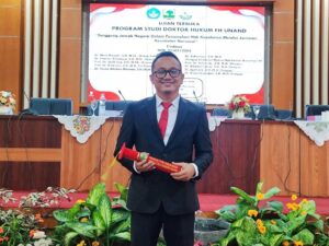 Doktor Firdaus Diezo menjadi doktor hukum ke-121 dari Fakultas Hukum Unand. (IST)