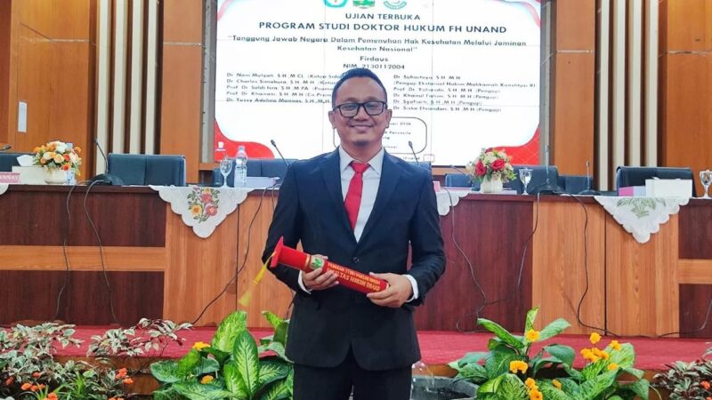 Doktor Firdaus Diezo menjadi doktor hukum ke-121 dari Fakultas Hukum Unand. (IST)
