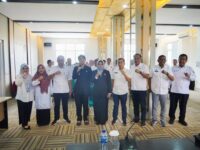 Bupati Dharmasraya, Annisa Suci Ramadhani melantik dan mengambil sumpah jabatan Lasmiyati sebagai Kepala Dinas Pertanian Dharmasraya