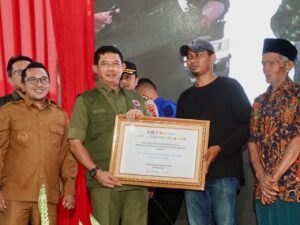 Rp5,28 Miliar Bantuan Rumah Rusak Tahap II Disalurkan BNPB di Sumbar