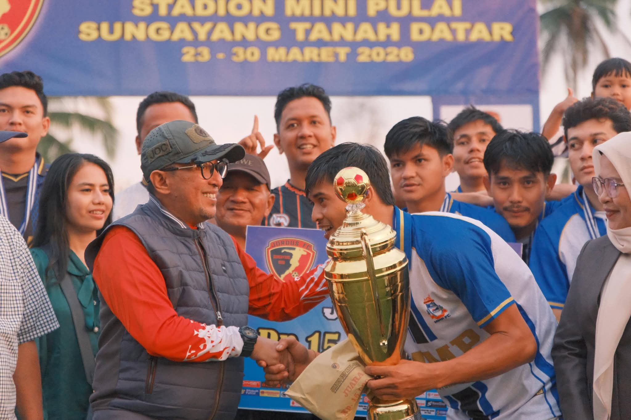 Bupati Tanah Datar Tutup Jordus Cup 2026, MMP FC Singkarak Juara