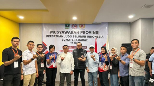 Komit Majukan Judo, Ari Irpendi Terpilih Aklamasi Pimpin PJSI Sumbar