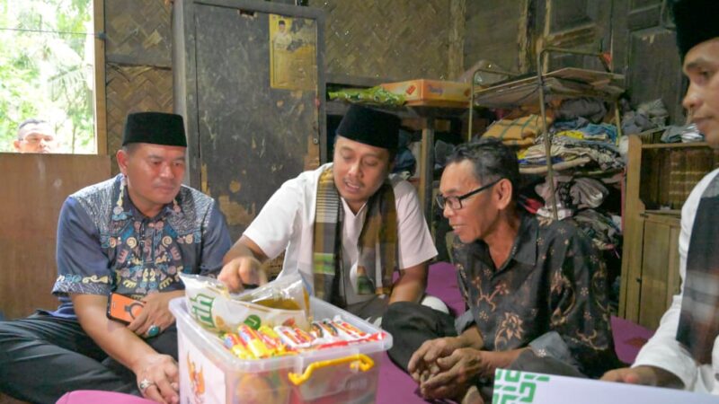Wagub Sumbar Serahkan Bantuan Bedah Rumah untuk Warga Ujung Batung Kota Pariaman