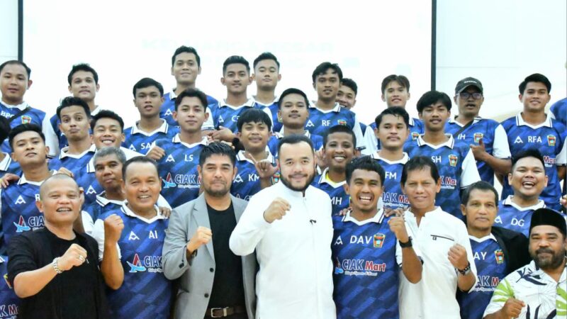 Jelang Semifinal Liga 4 Sumbar, Wako Fadly Amran Bakar Semangat Tim PSP Padang