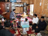 Gubernur Sumbar Serahkan Bantuan Bedah Rumah bagi Warga Kurang Mampu di Solok Selatan