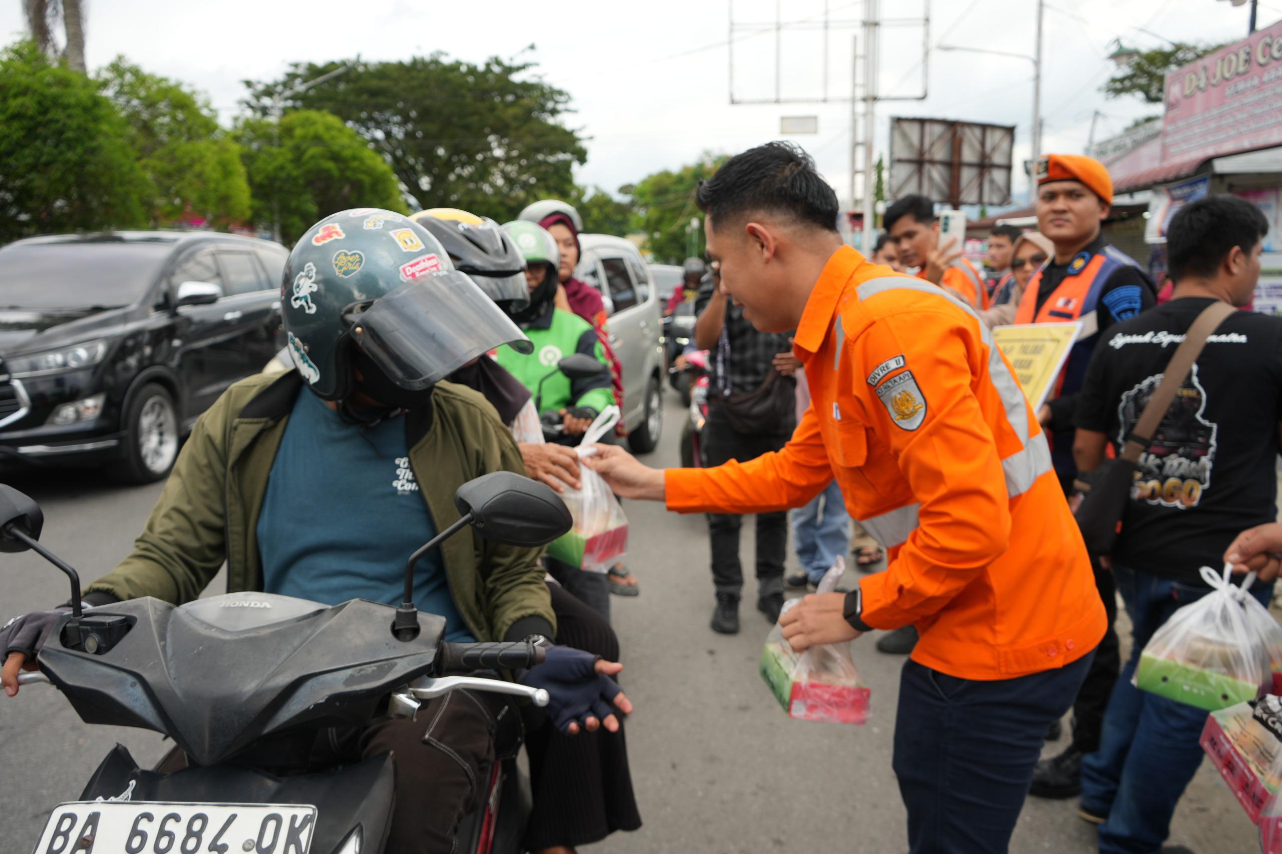Gandeng Komunitas, KAI Sumbar Gencarkan Edukasi Keselamatan di Perlintasan Sebidang Jelang Lebaran