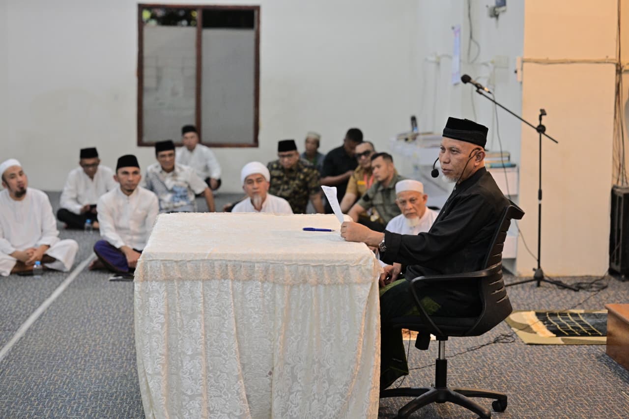 Safari Ramadan di Padang Panjang, Gubernur Mahyeldi Tegaskan Komitmen Cetak Generasi Cerdas dan Bermoral
