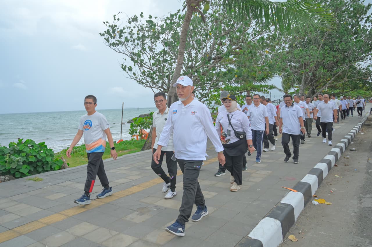 Gubernur dan Wagub Sumbar Ajak OPD Olahraga Bersama, Perkuat Kebersamaan dan Kedekatan dengan Masyarakat