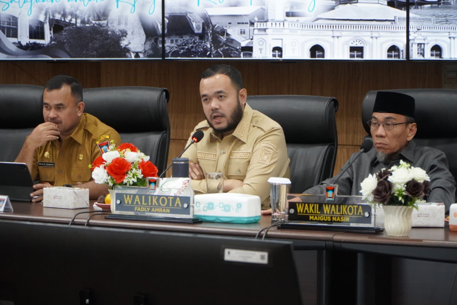 Rapat Bulanan Pemko Padang, Wako Fadly Amran Minta OPD Percepat Program Prioritas
