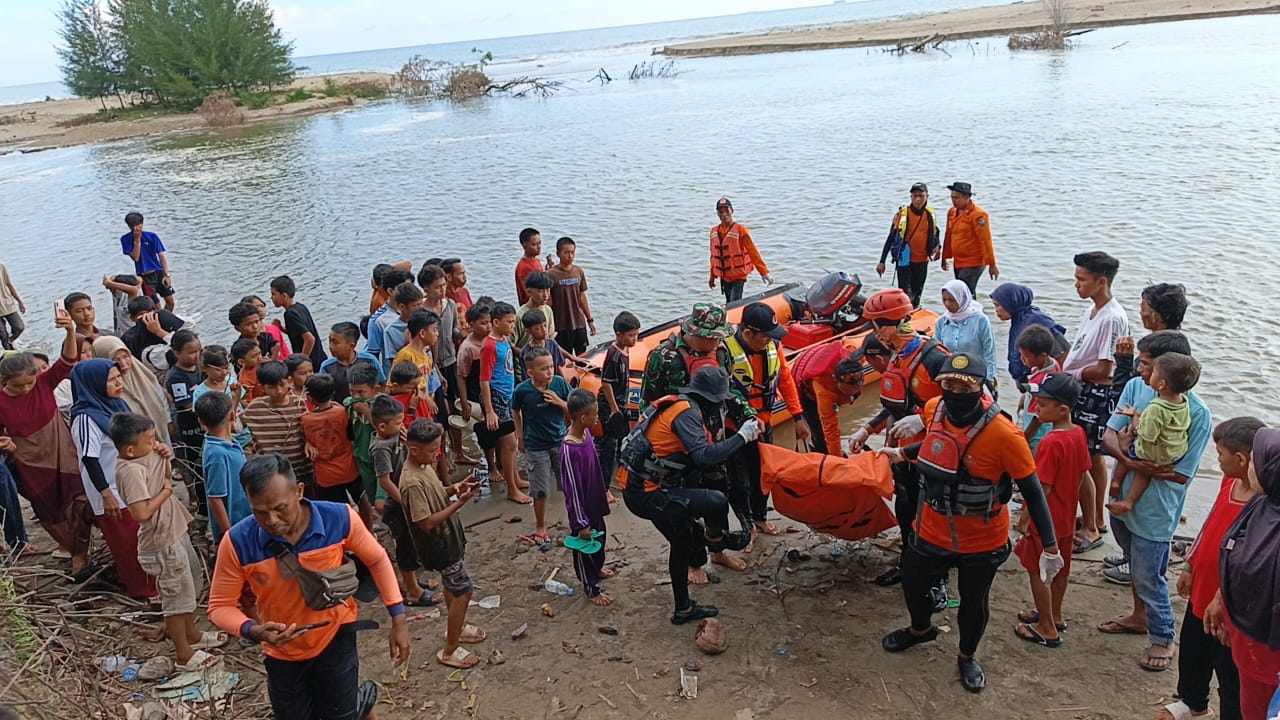 Bocah 10 Tahun yang Hilang Terseret Arus Muara di Pisisir Selatan Ditemukan Meninggal 