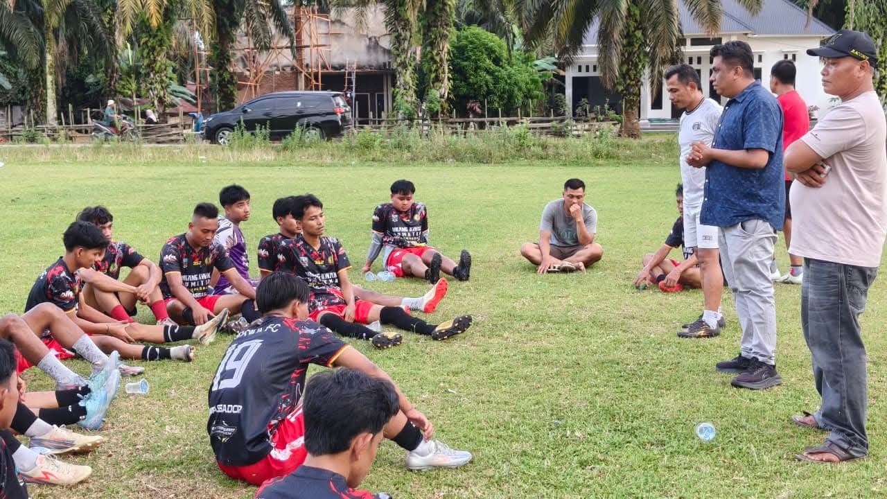Dharmasraya Champion League: Sipangkur FC Lakoni Sejumlah Laga Uji Coba Perkuat Tim