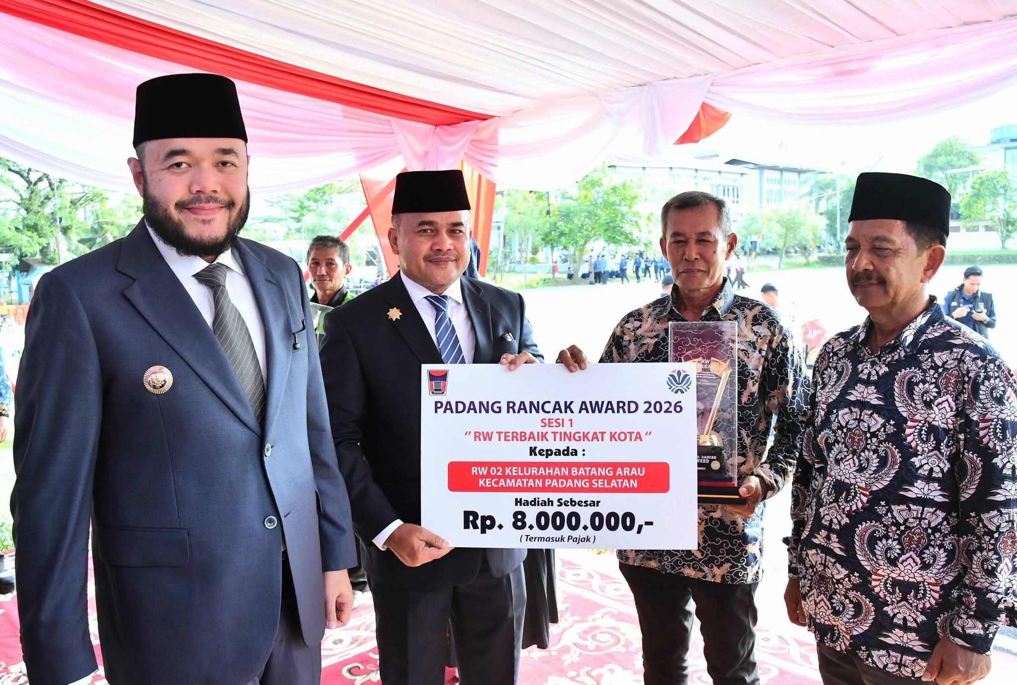 RW 02 Kampung Batu Raih Predikat Terbaik pada Padang Rancak Award 2026