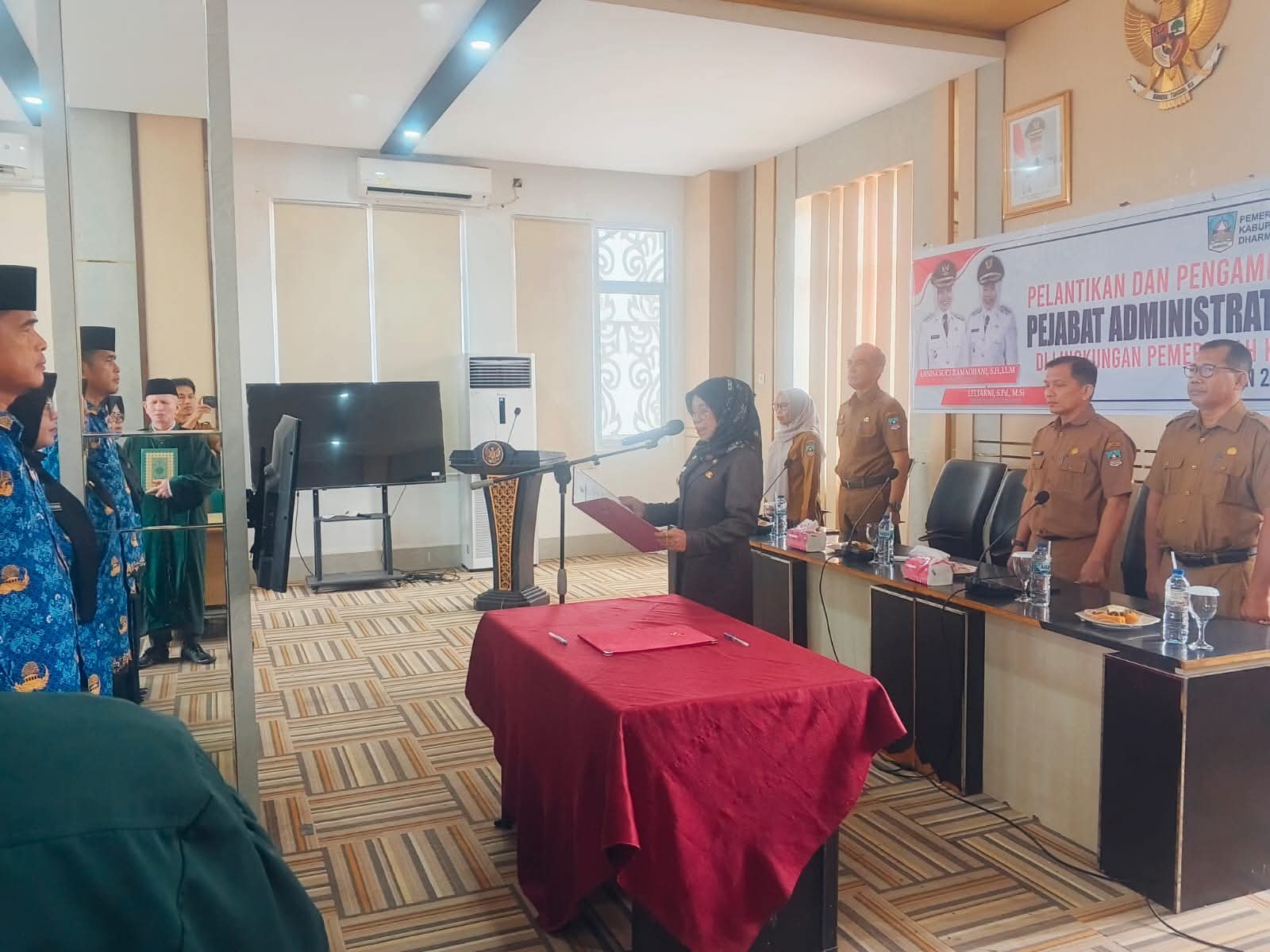 Wabup Dharmasraya Lantik Pejabat Administrator dan Kepala Puskesmas