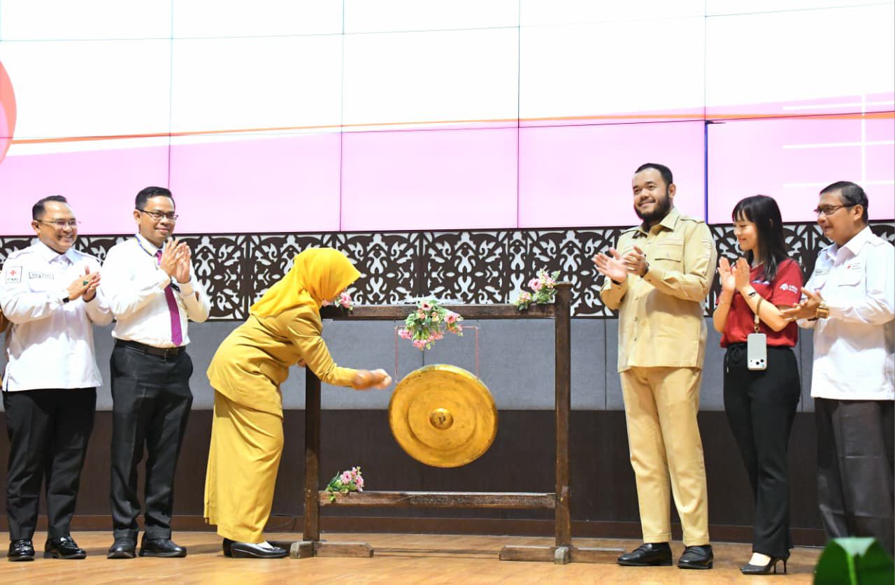 Donor Darah Bank Mestika-UNP Targetkan 2.000 Kantong, Wako Padang Ajak Warga Aktif Mendonor