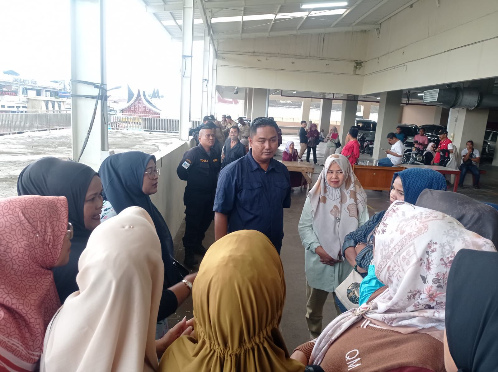 Pemko Padang Sosialisasikan Penataan Blok II dan III Pasar Raya, Pedagang Diajak Terlibat