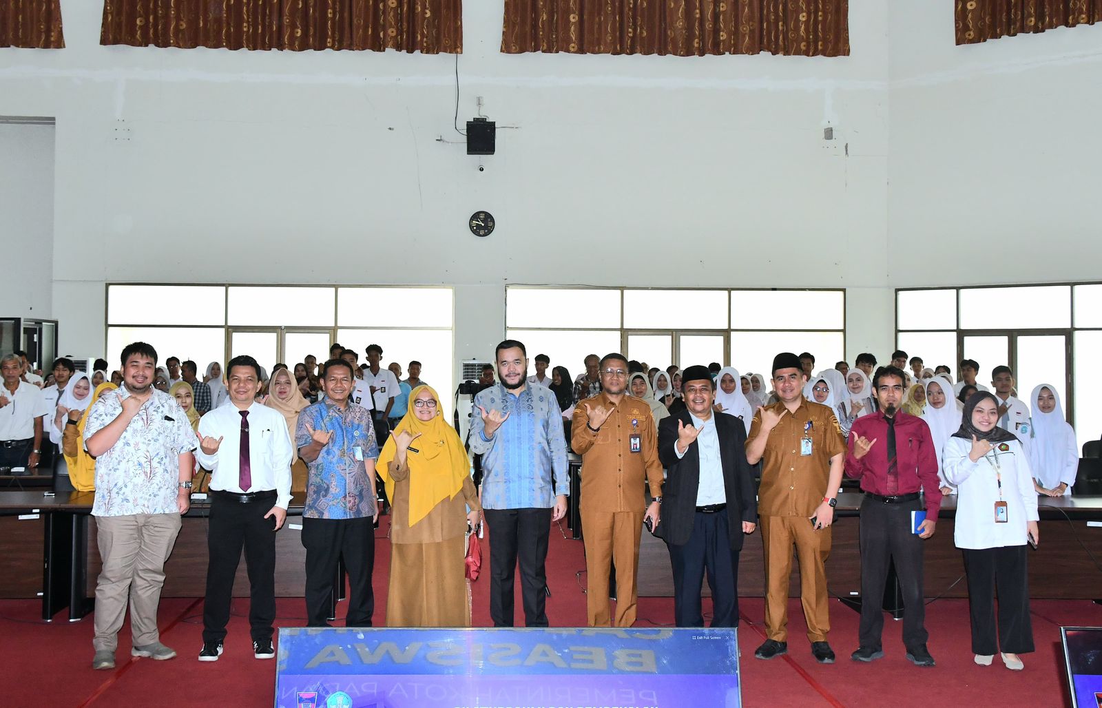 Wako Padang Targetkan Kirim 300 Siswa Kuliah ke Luar Negeri dalam Lima Tahun