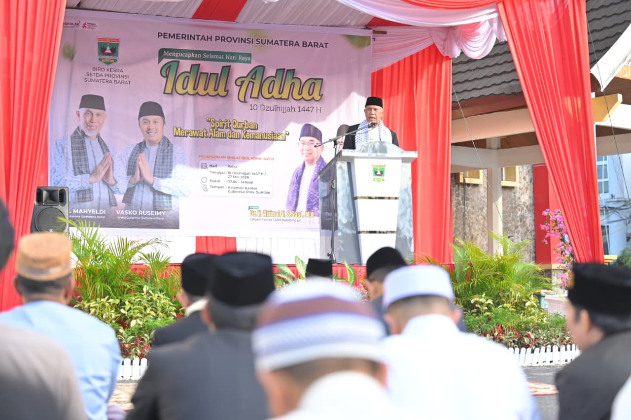 Gubernur Mahyeldi: Idul Adha Momentum Meneguhkan Keikhlasan dan Kepedulian Sosial