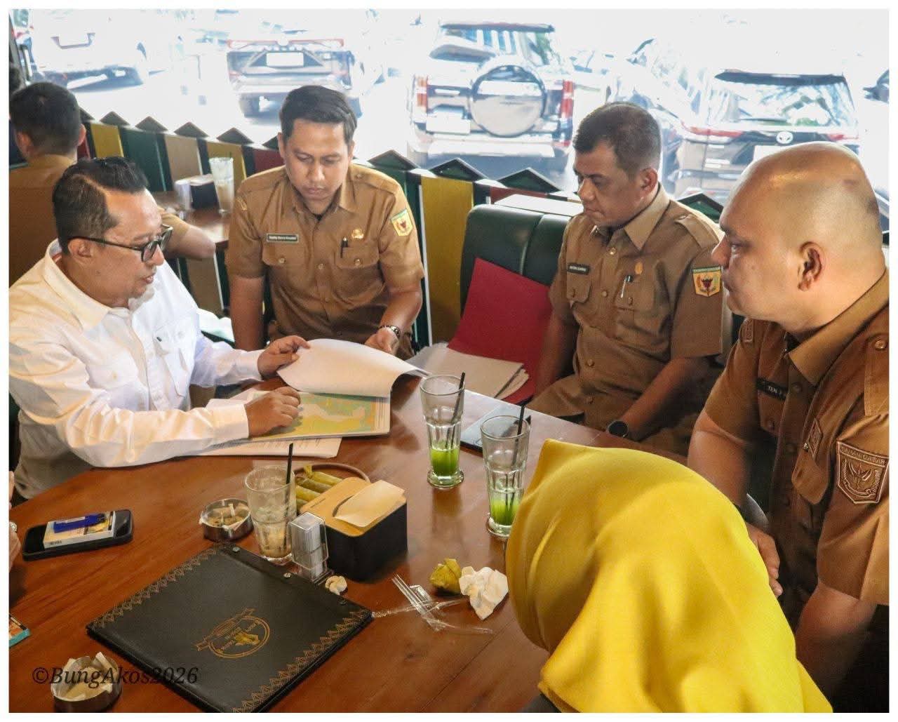 Bupati Tanah Datar dan Solok Sepakat Tuntaskan Sengketa Batas Simawang-Bukik Kanduang