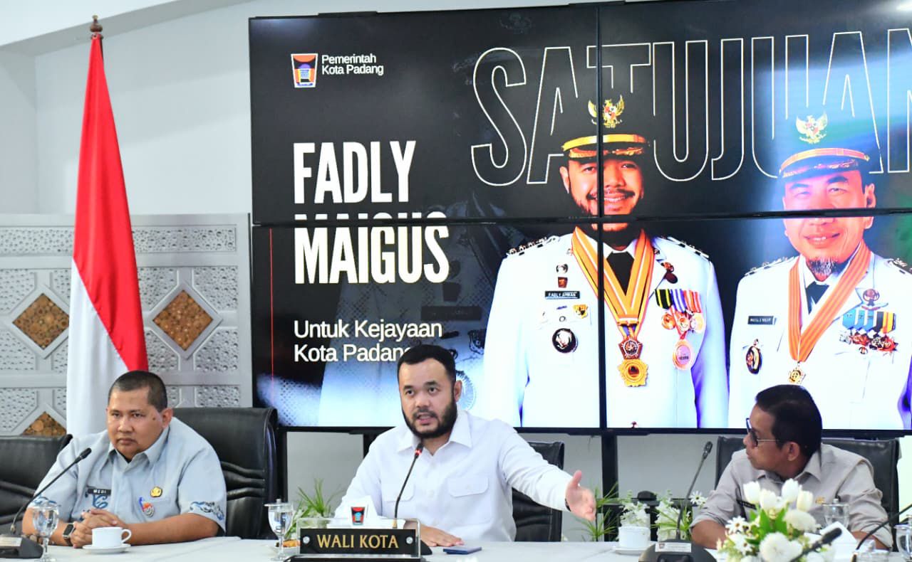 Rekonstruksi GOR Agus Salim Segera Dimulai, Fadly Amran Kerahkan Diskop UKM dan Satpol PP Relokasi Pedagang