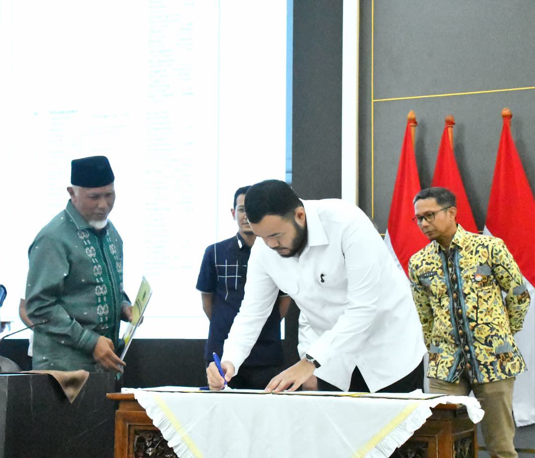 Pemko Padang Komit Perketat Pengawasan BBM Subsidi