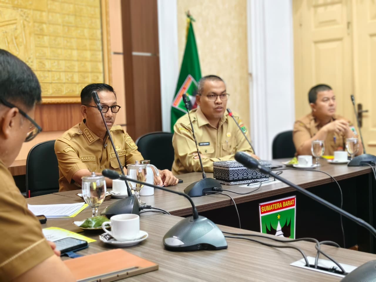 Audiensi Bupati Solsel, Sekda Sumbar: Pemprov Komit Percepatan Infrastruktur dan Sinkronisasi Pembangunan