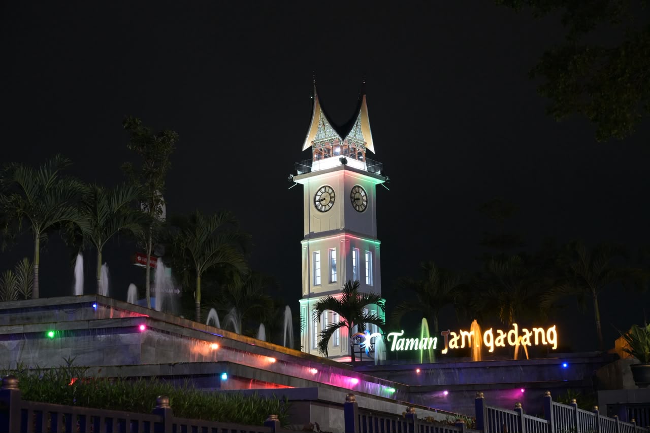Mitos Jam Gadang Dibangun dengan Putih Telur, Ini Penjelasan Direksi PT Semen Padang