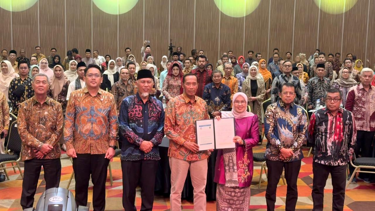Konsorsium Kampus di Sumbar, Kemendiktisaintek Dorong Kolaborasi Jawab Persoalan Daerah