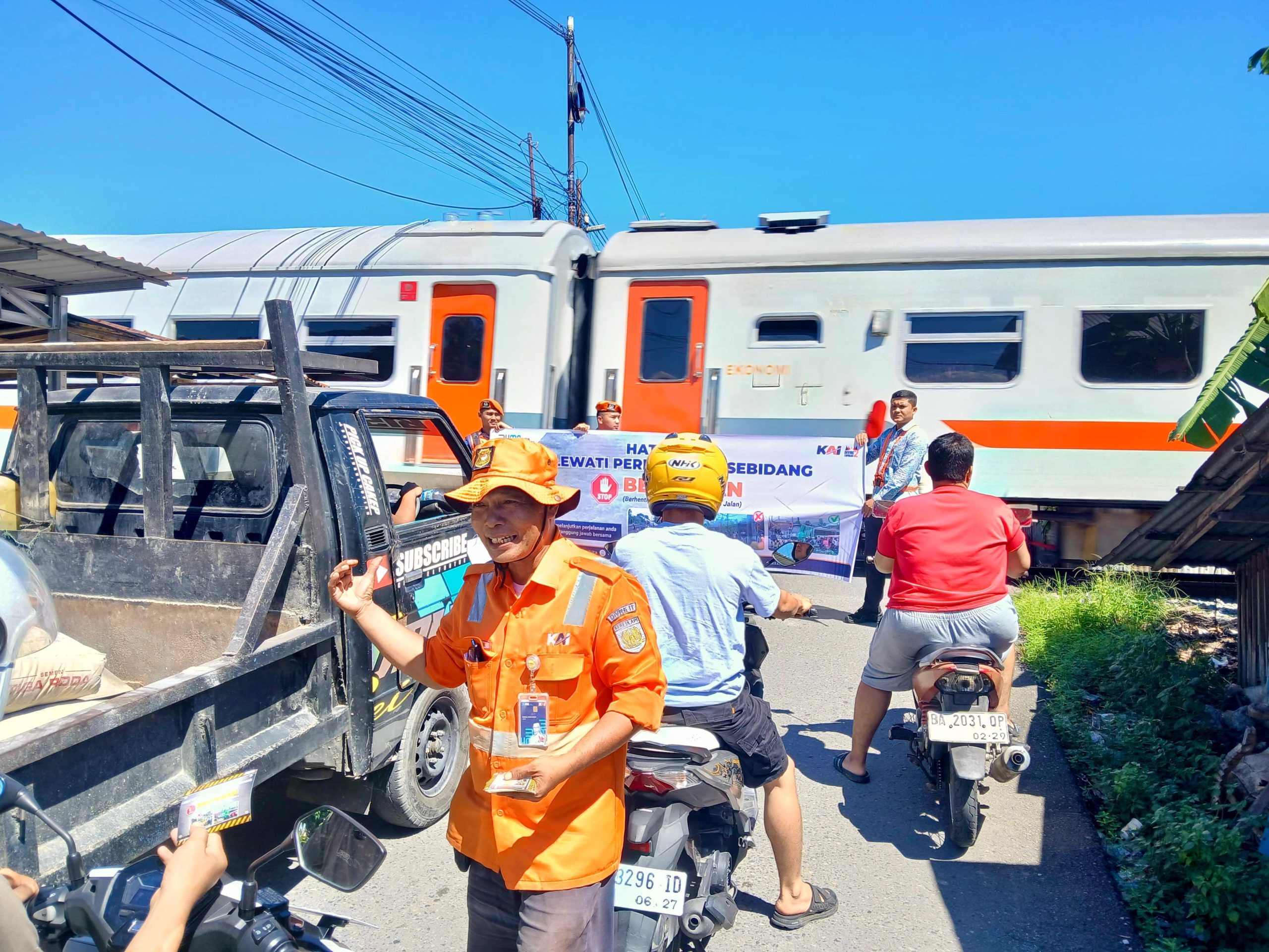 KAI Divre II Sumbar Gencarkan Sosialisasi Keselamatan di Perlintasan Sebidang