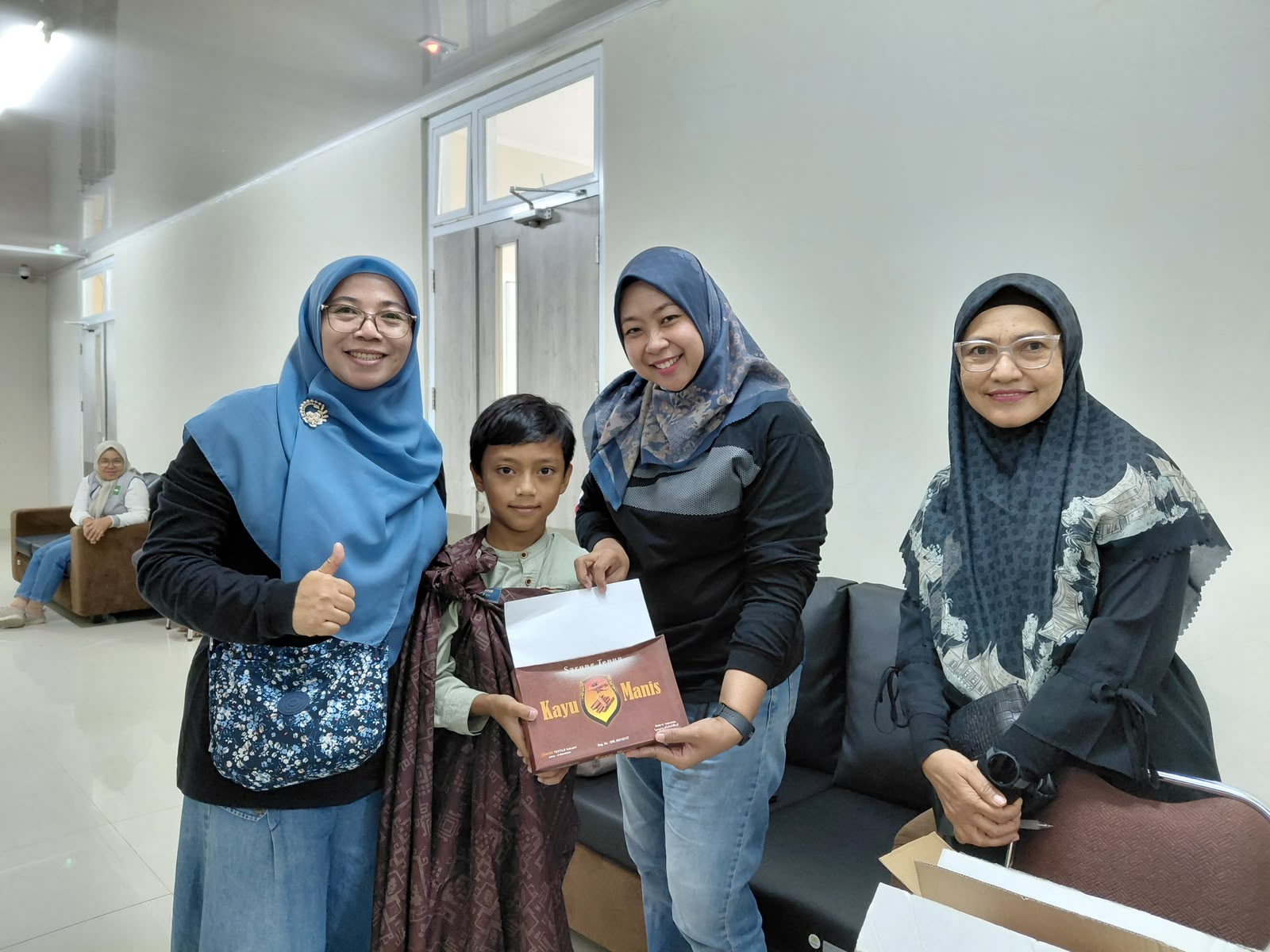 Kerja Sama dengan Ikasmandu, 103 Anak Ikuti Khitan Massal di RSUD dr Rasidin