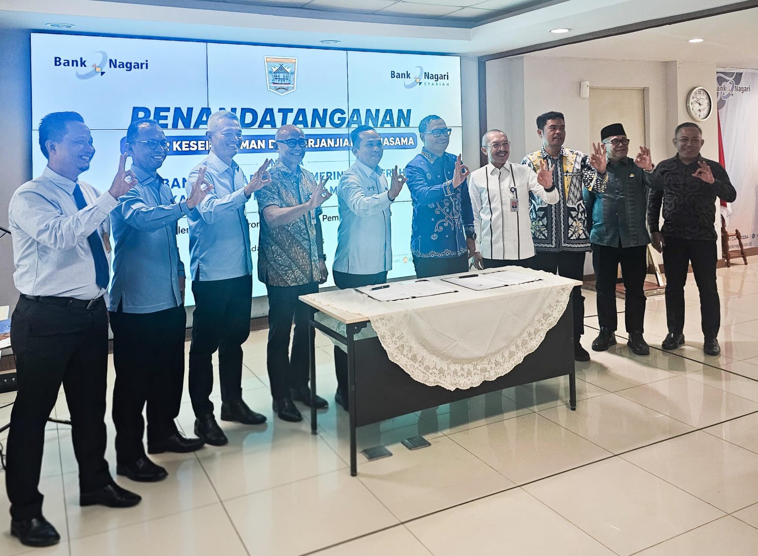 Bank Nagari dan Pemkab Mentawai Tandatangani Kerja Sama Implementasi ETPD