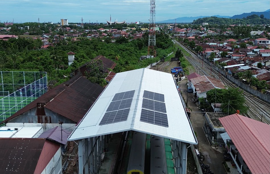 Hampir 3 Juta Penumpang Naik Kereta di Sumbar Sejak 2025, KAI Klaim Tekan Emisi Karbon hingga 10 Ribu Ton CO₂